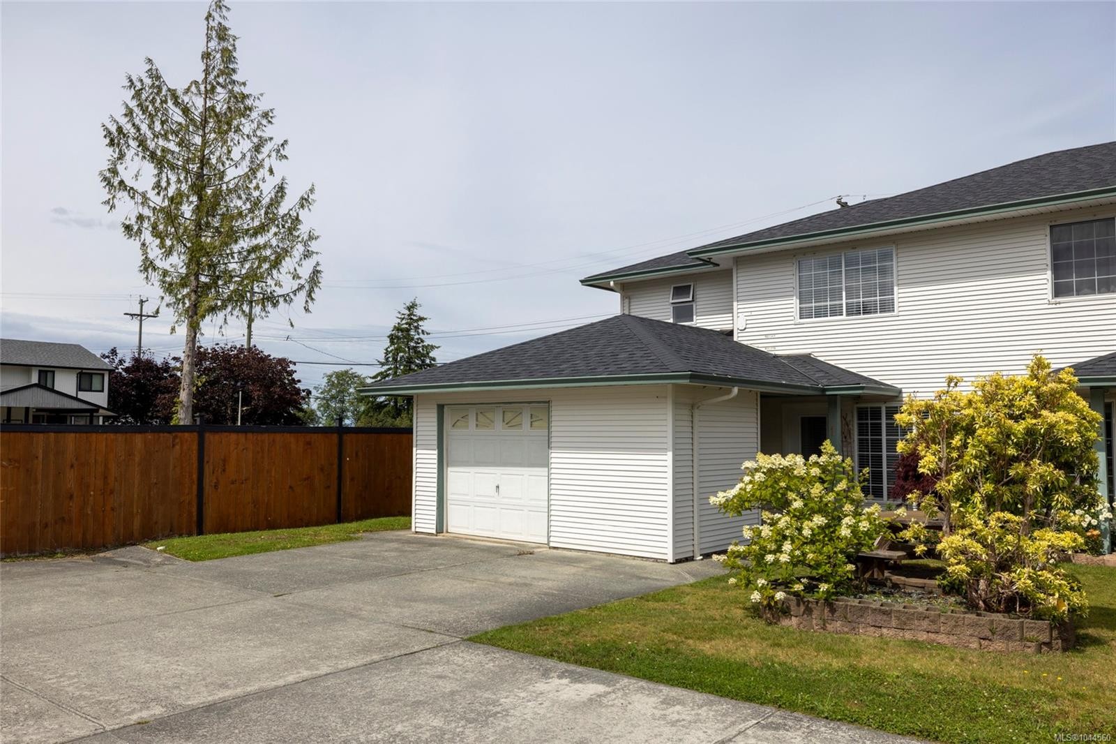 #1-2553 Kingcome Pl, Port Mcneill, BC - Outdoor