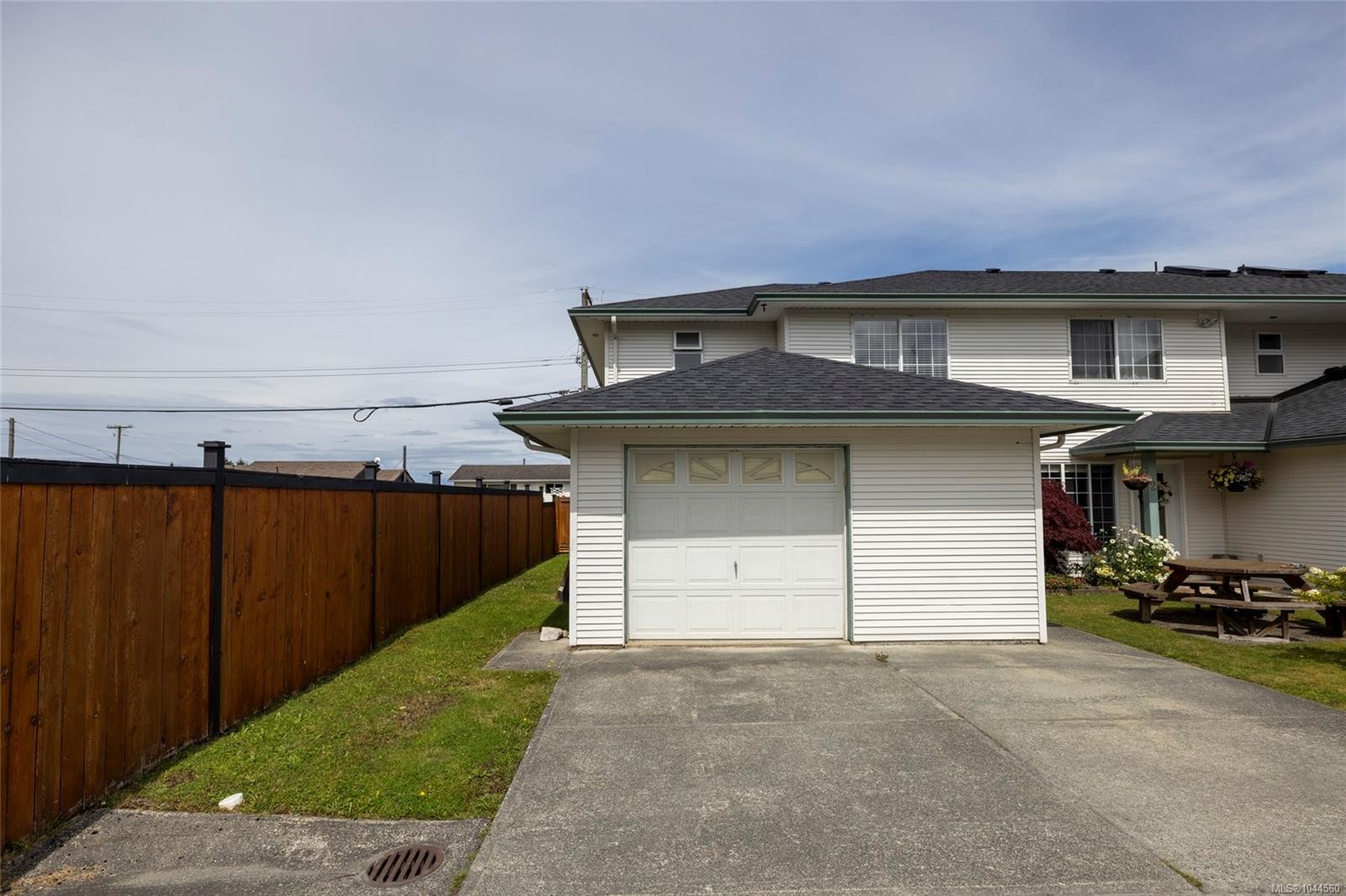 #1-2553 Kingcome Pl, Port Mcneill, BC - Outdoor