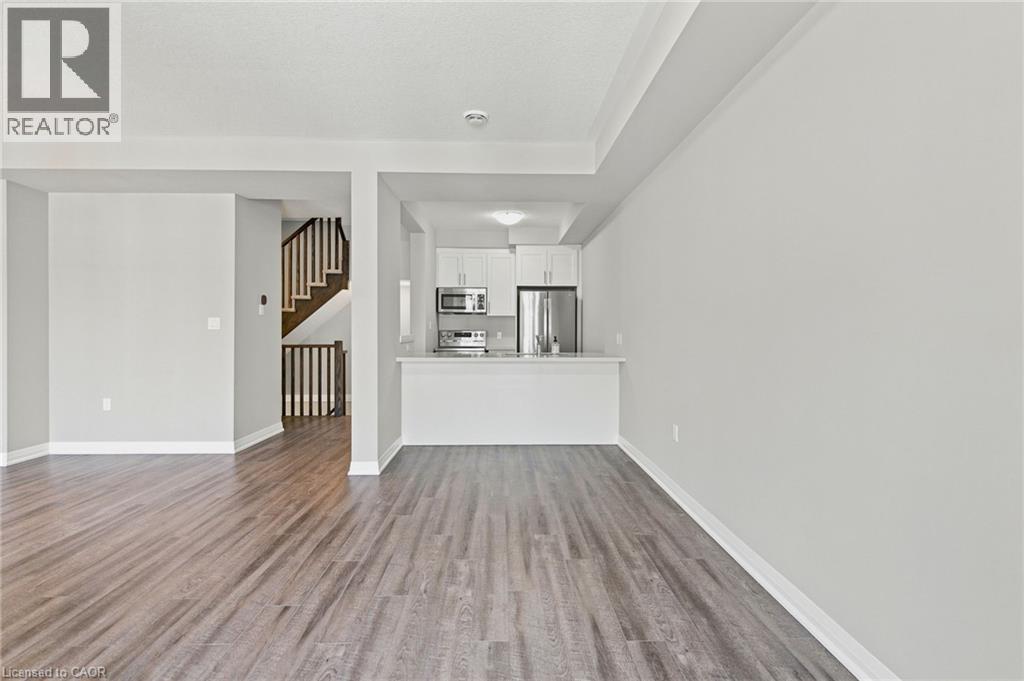 13 Aqua Lane, Hamilton, ON - Indoor Photo Showing Other Room
