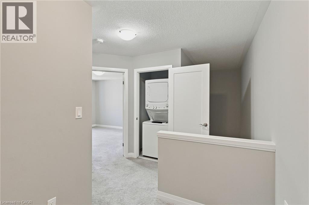 13 Aqua Lane, Hamilton, ON - Indoor Photo Showing Laundry Room