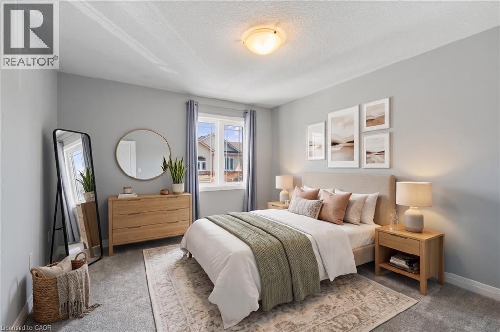 13 Aqua Lane, Hamilton, ON - Indoor Photo Showing Bedroom