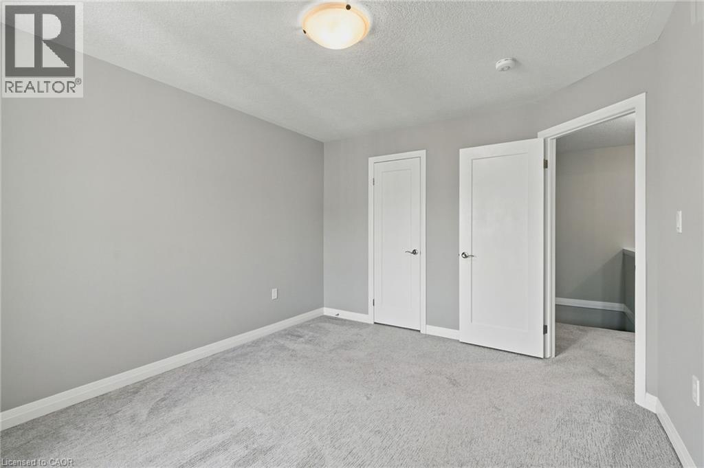 13 Aqua Lane, Hamilton, ON - Indoor Photo Showing Other Room