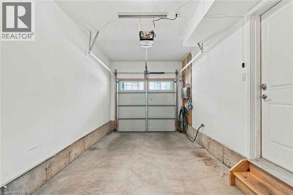 13 Aqua Lane, Hamilton, ON - Indoor Photo Showing Garage