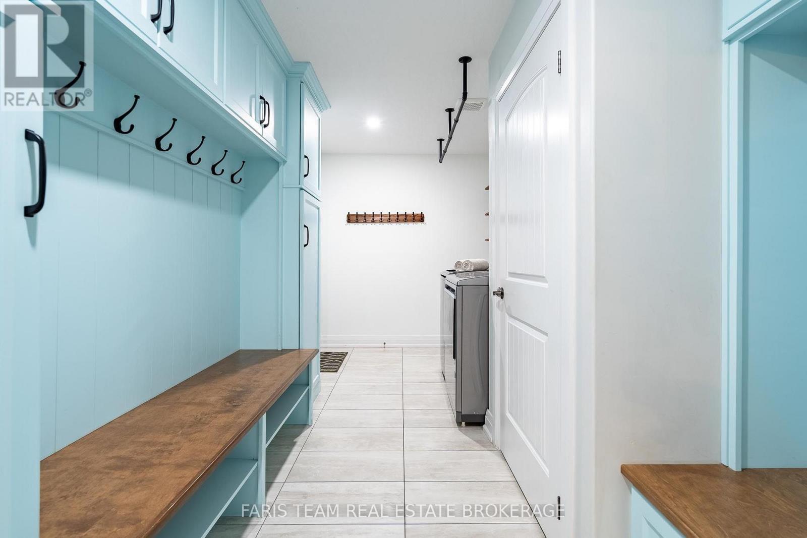 4 Cheslock Crescent, Oro-Medonte, ON - Indoor Photo Showing Other Room