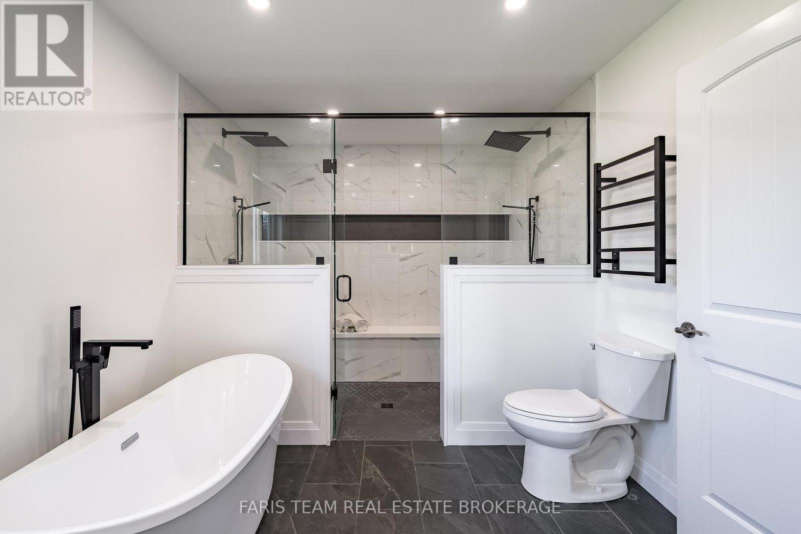 4 Cheslock Crescent, Oro-Medonte, ON - Indoor Photo Showing Bathroom