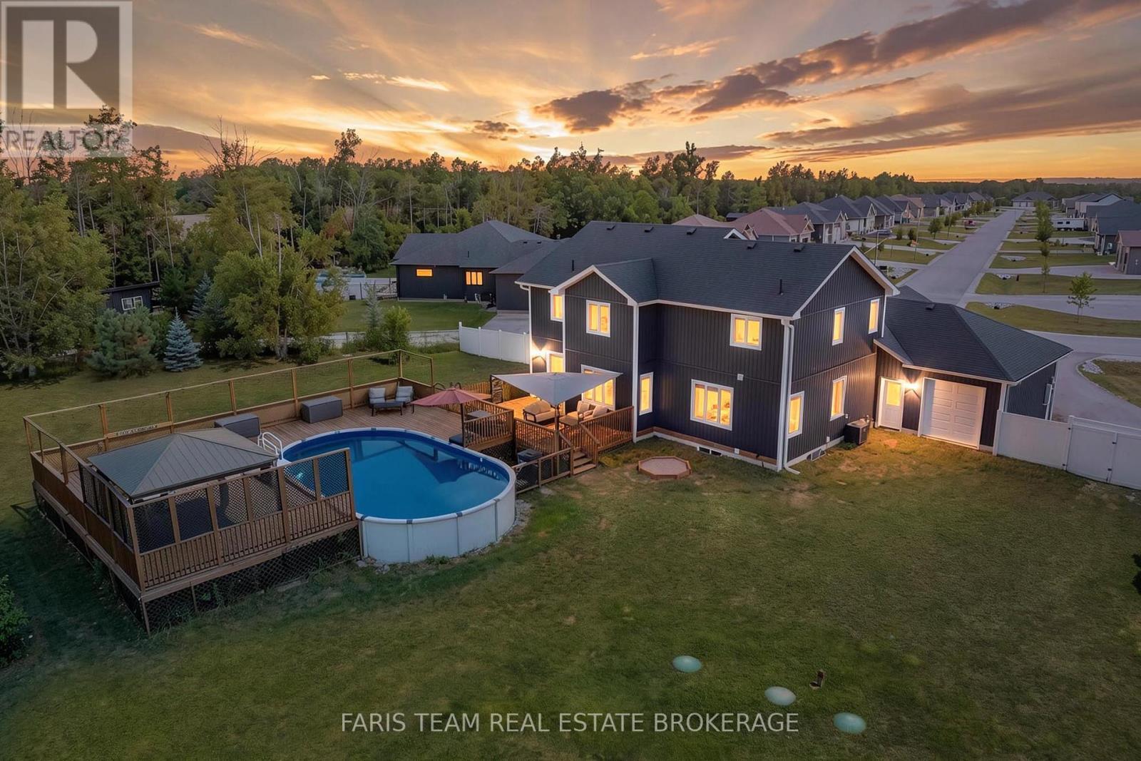 4 Cheslock Crescent, Oro-Medonte, ON - Outdoor With Above Ground Pool With Deck Patio Veranda
