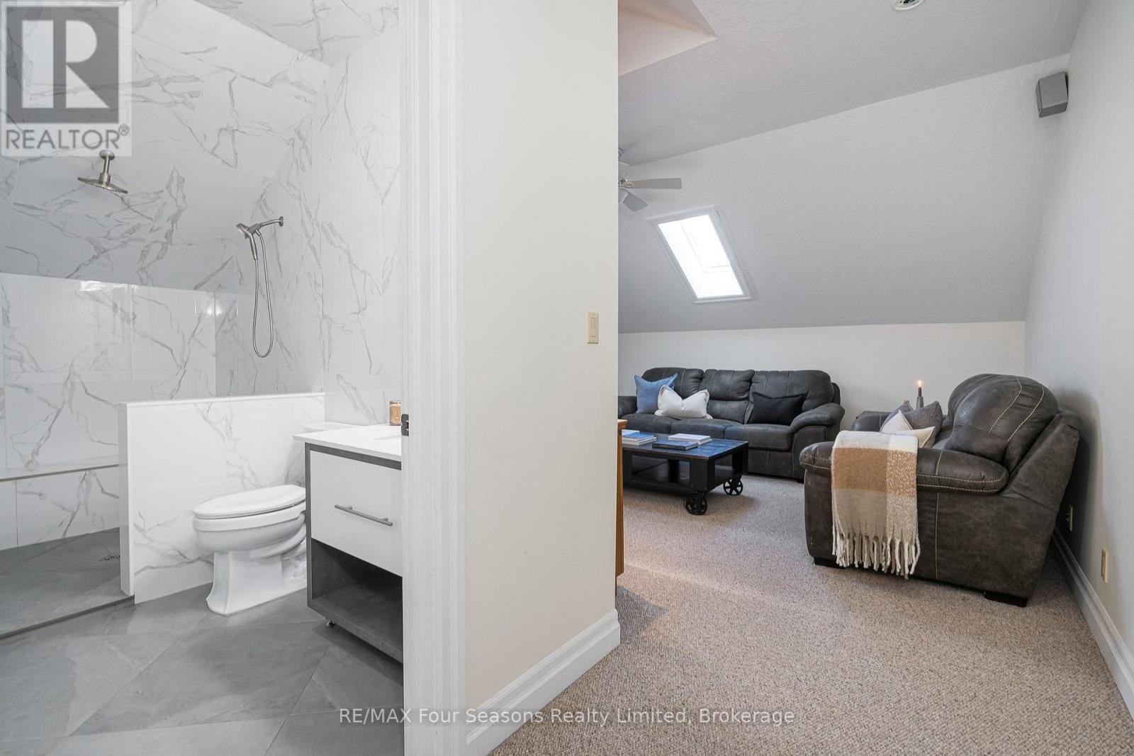 36 Saint Marie Street, Collingwood, ON - Indoor Photo Showing Bathroom
