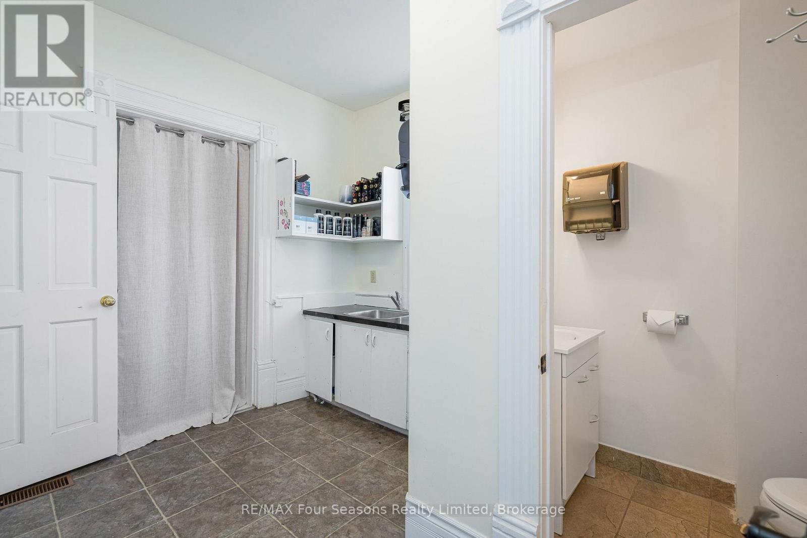 36 Saint Marie Street, Collingwood, ON - Indoor