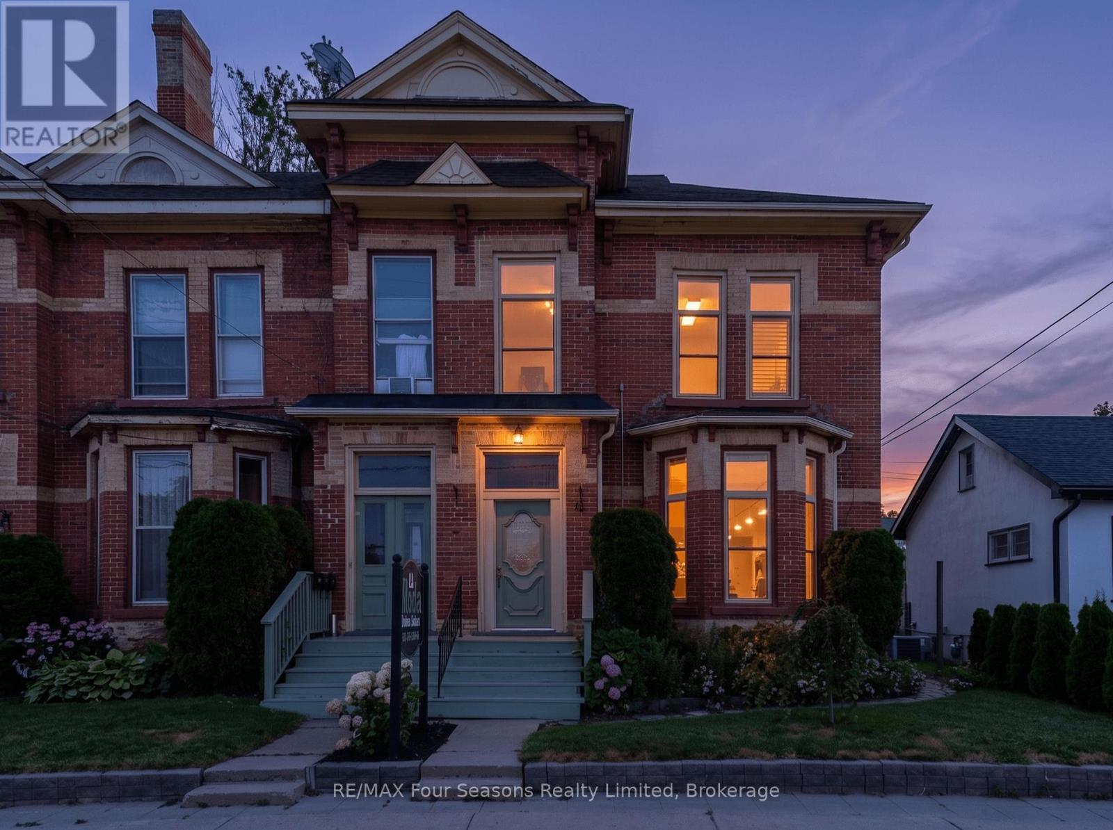 36 Saint Marie Street, Collingwood, ON - Outdoor With Facade