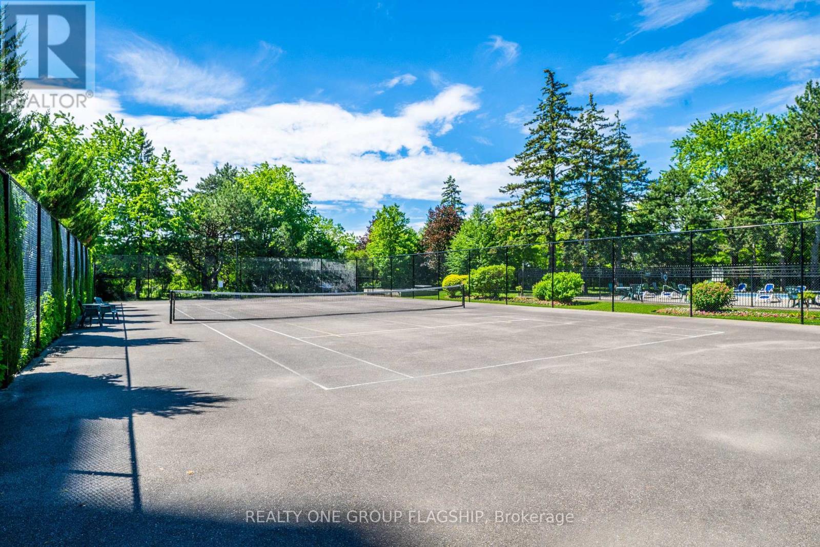 1401 - 61 Richview Road, Toronto, ON - Outdoor