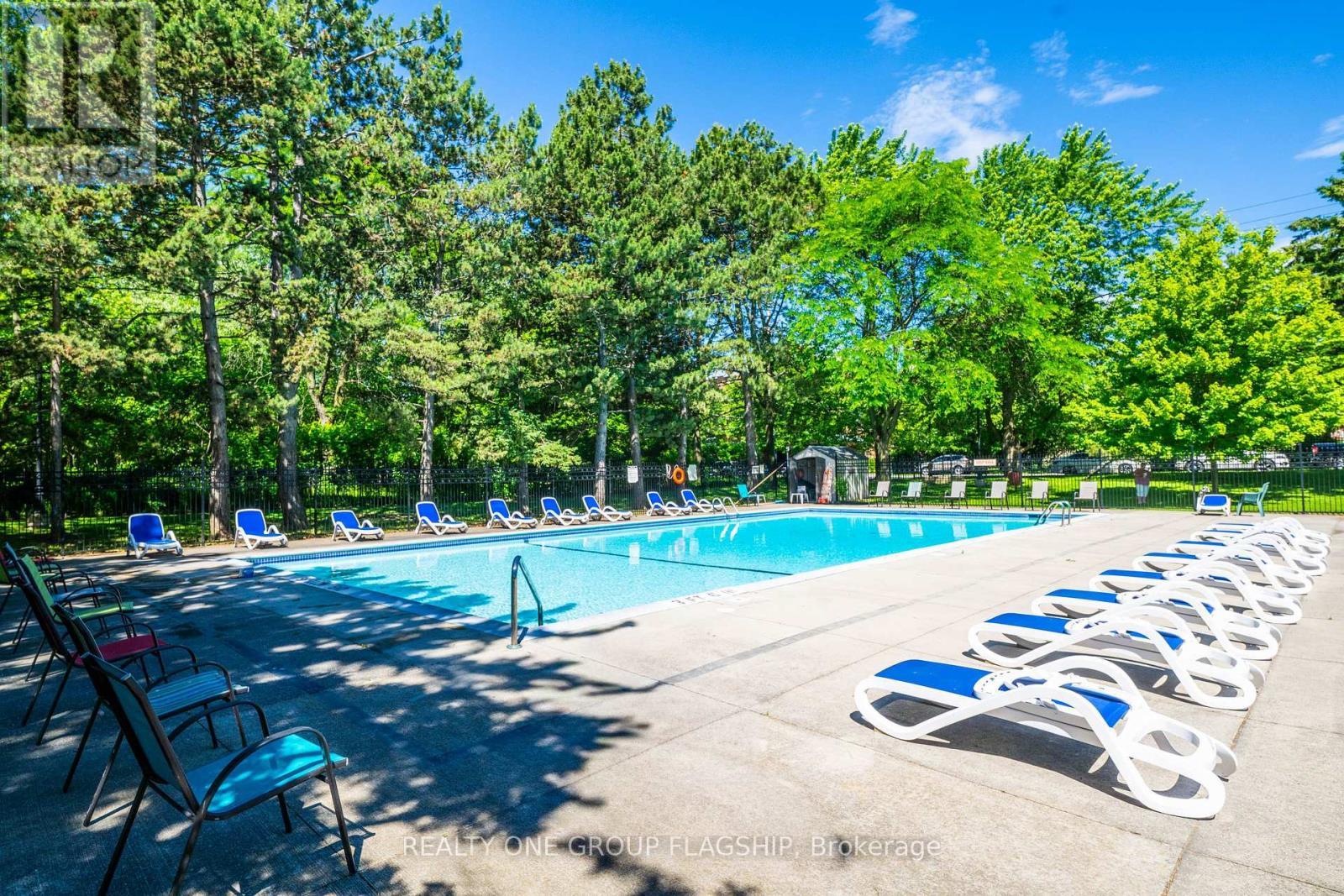 1401 - 61 Richview Road, Toronto, ON - Outdoor With In Ground Pool