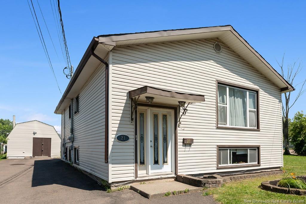 21 Spruce St, Moncton, NB