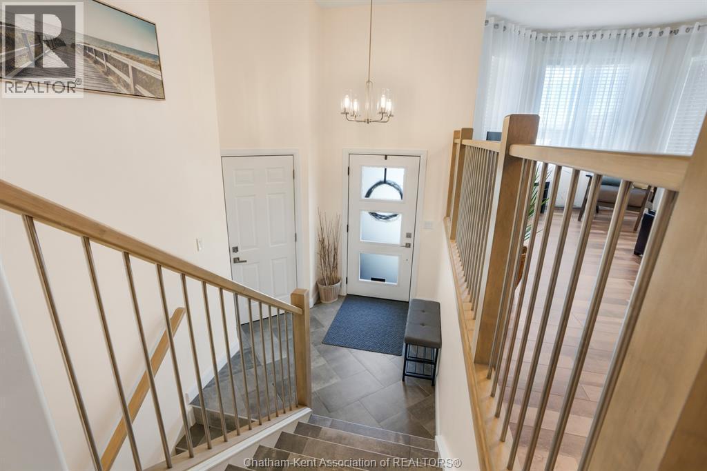 60 Manning Drive, Chatham, ON - Indoor Photo Showing Other Room