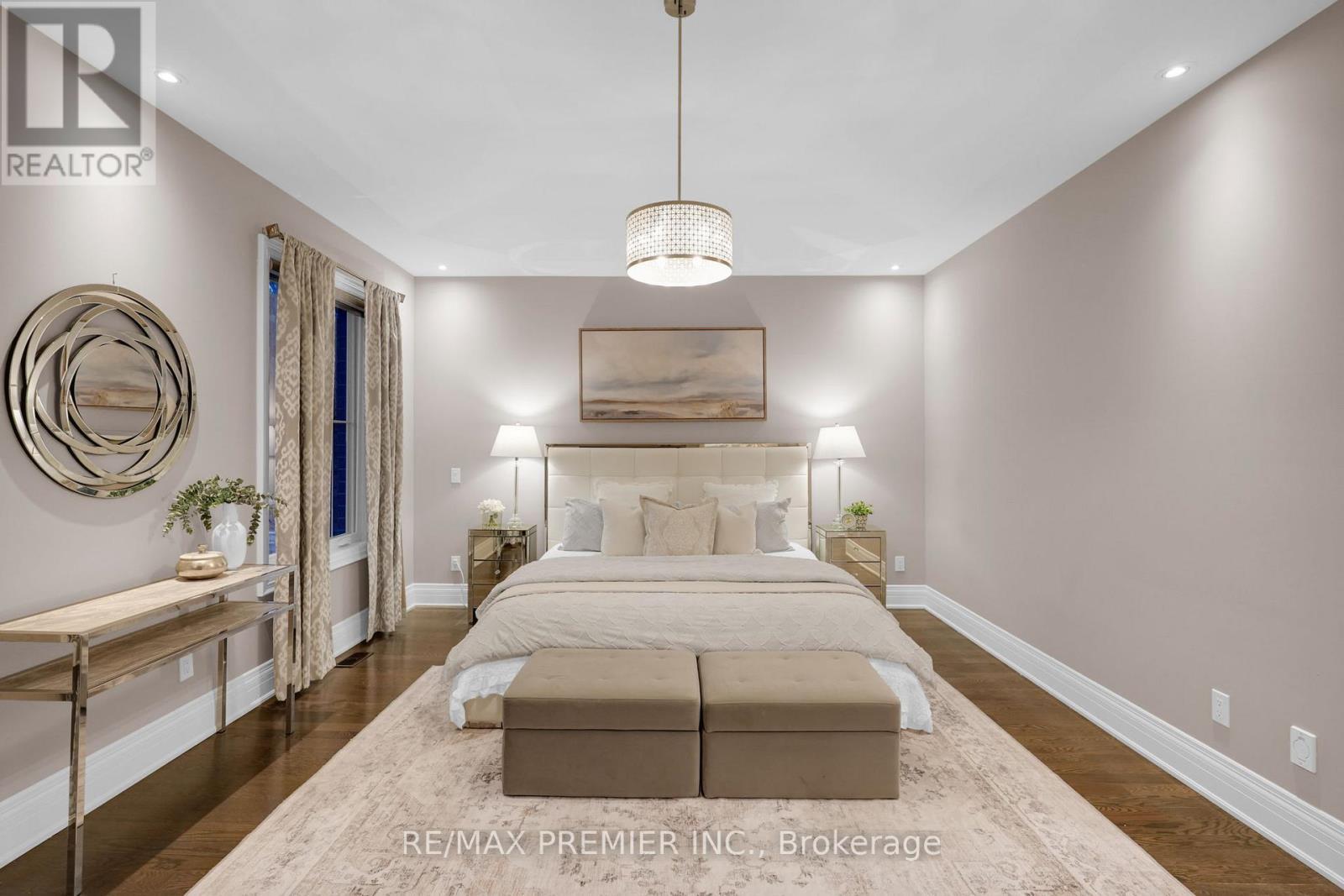 15 Peter Glass Road, King, ON - Indoor Photo Showing Bedroom