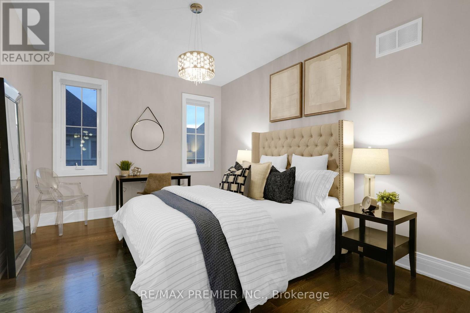 15 Peter Glass Road, King, ON - Indoor Photo Showing Bedroom