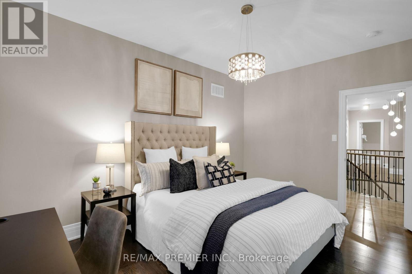 15 Peter Glass Road, King, ON - Indoor Photo Showing Bedroom