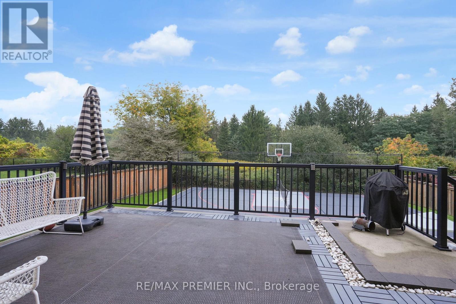 15 Peter Glass Road, King, ON - Outdoor
