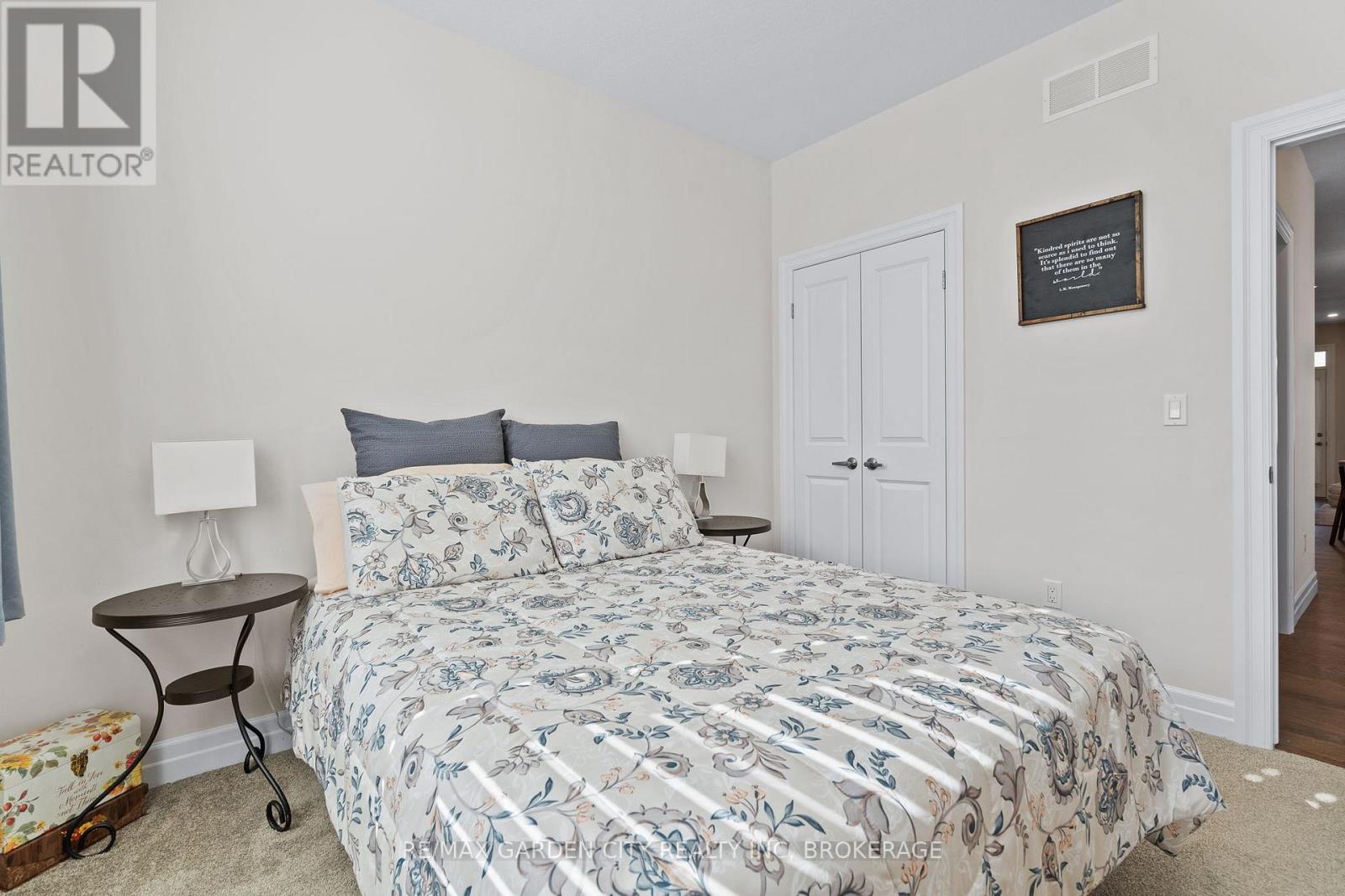 Guest Bedroom - 54 Borden Trail, Welland (Prince Charles), ON - Indoor Photo Showing Bedroom