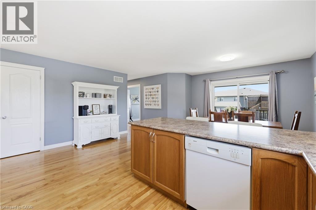 33 Jane Street, Smithville, ON - Indoor Photo Showing Kitchen