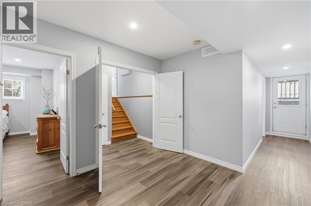 33 Jane Street, Smithville, ON - Indoor Photo Showing Other Room