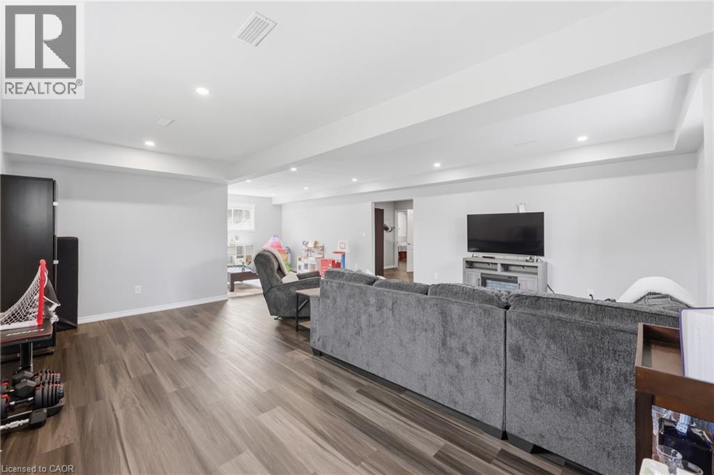 33 Jane Street, Smithville, ON - Indoor