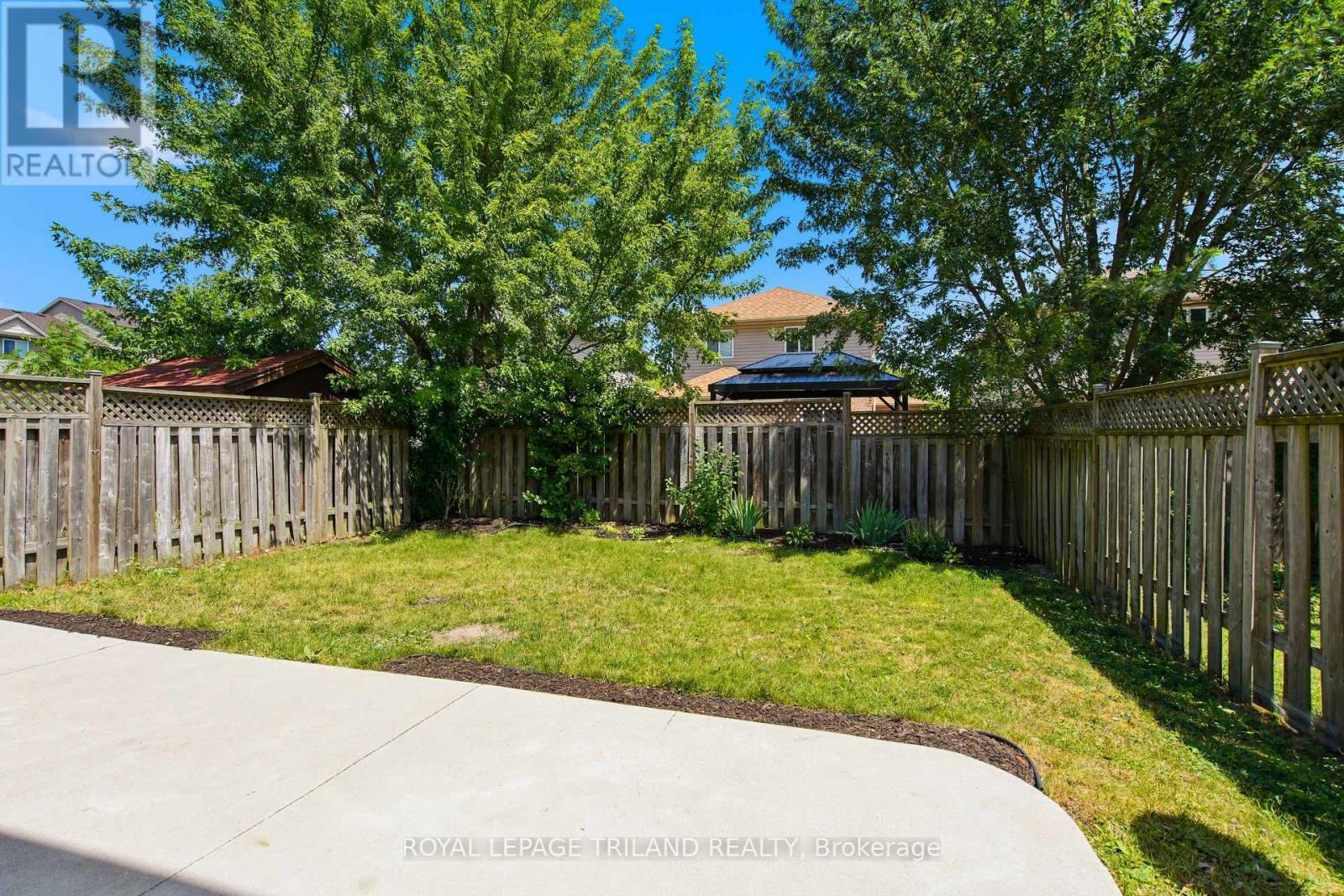 Fenced yard - 1942 Bloom Crescent, London North (North C), ON - Outdoor