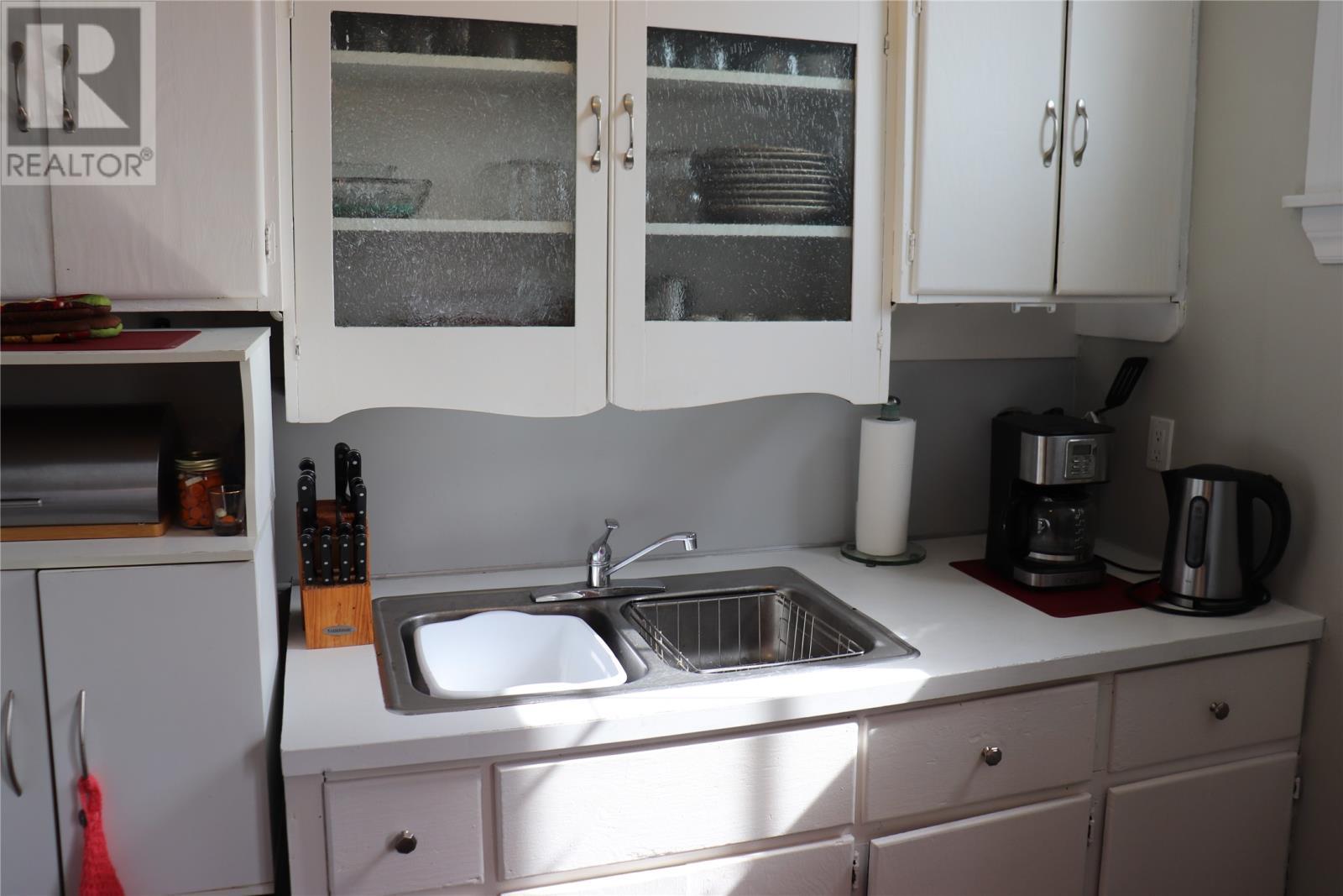 36 Kippens Road, Kippens, NL - Indoor Photo Showing Kitchen With Double Sink