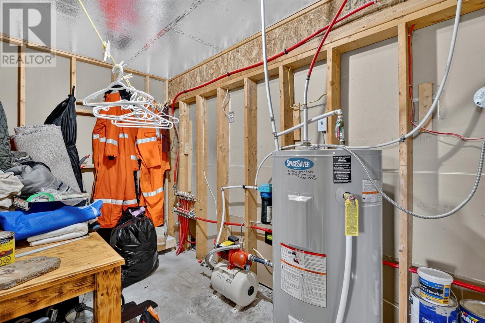 2 Ingrids Lane, Roaches Line, NL - Indoor Photo Showing Basement