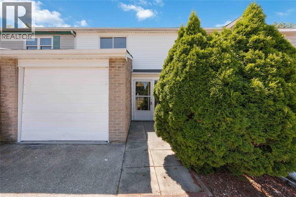307 Somerset Crescent, Sarnia, ON - Outdoor