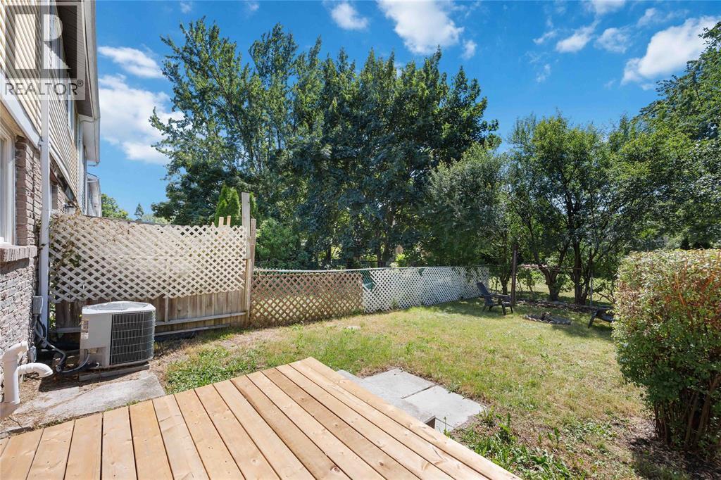 307 Somerset Crescent, Sarnia, ON - Outdoor With Deck Patio Veranda