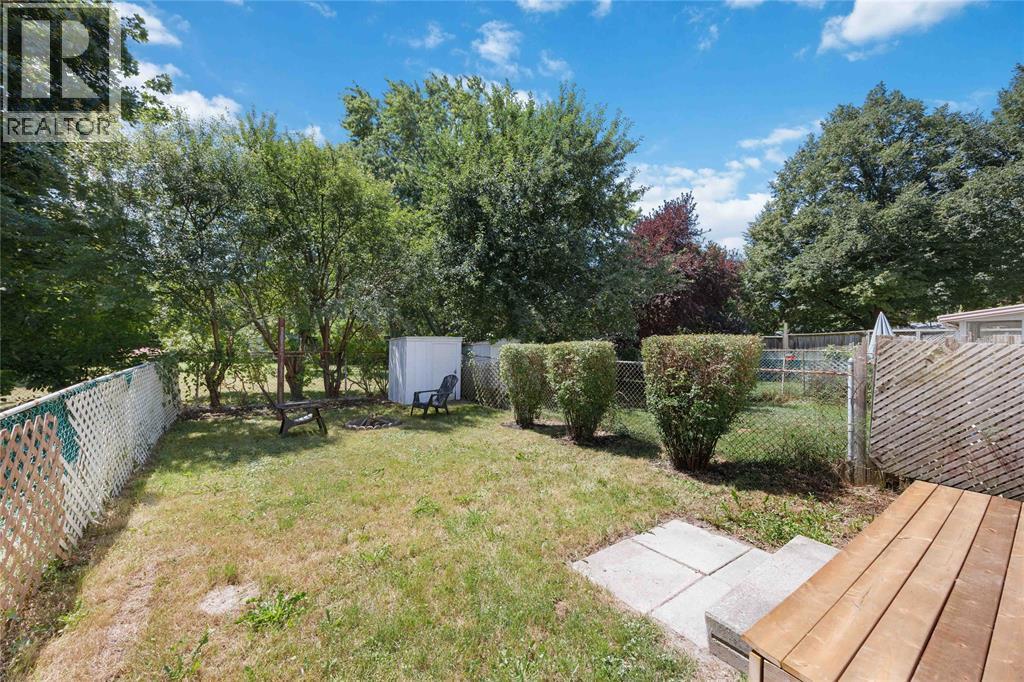 307 Somerset Crescent, Sarnia, ON - Outdoor With Deck Patio Veranda