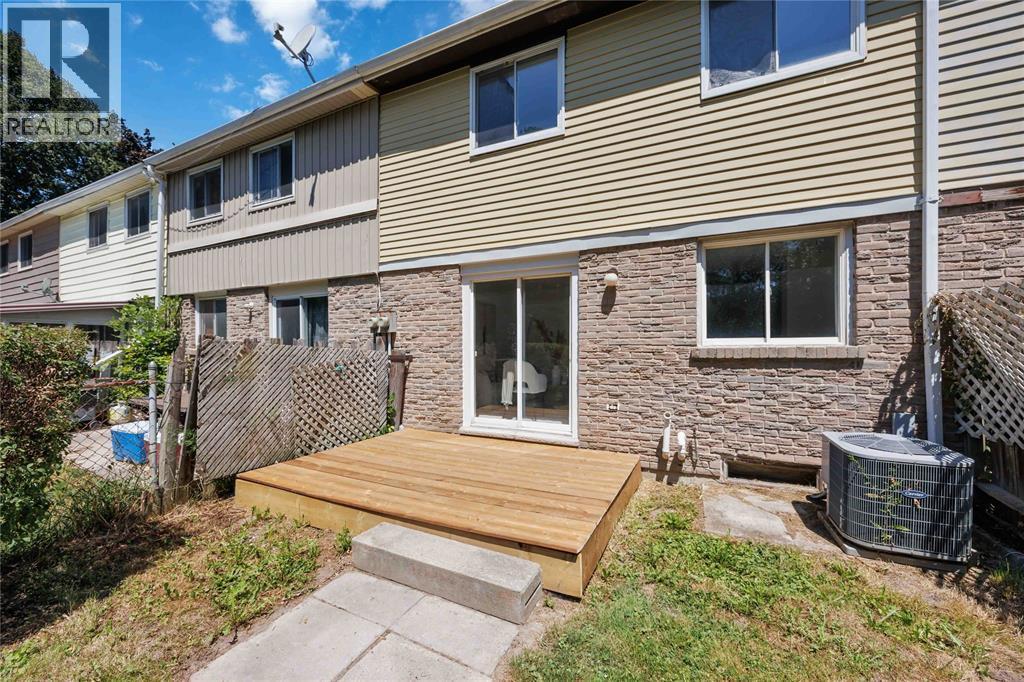 307 Somerset Crescent, Sarnia, ON - Outdoor With Deck Patio Veranda With Exterior