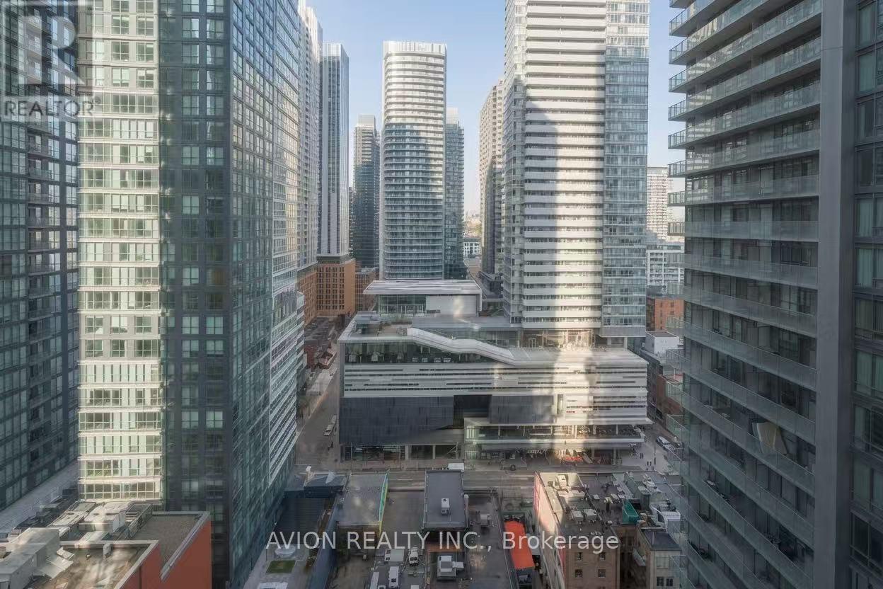 1605 - 15 Mercer Street, Toronto, ON - Outdoor With Facade