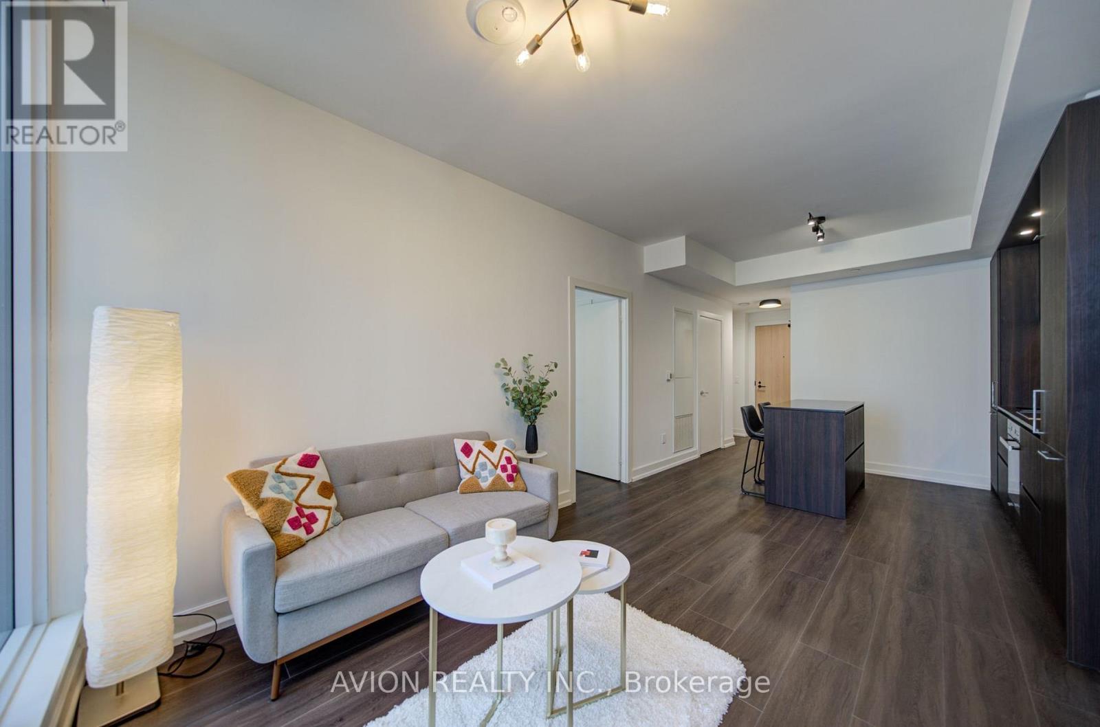 1605 - 15 Mercer Street, Toronto, ON - Indoor Photo Showing Living Room
