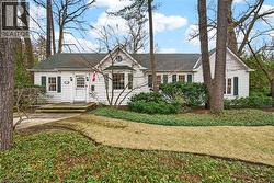 3046 SOUTH Drive Burlington, ON L7N 1H2