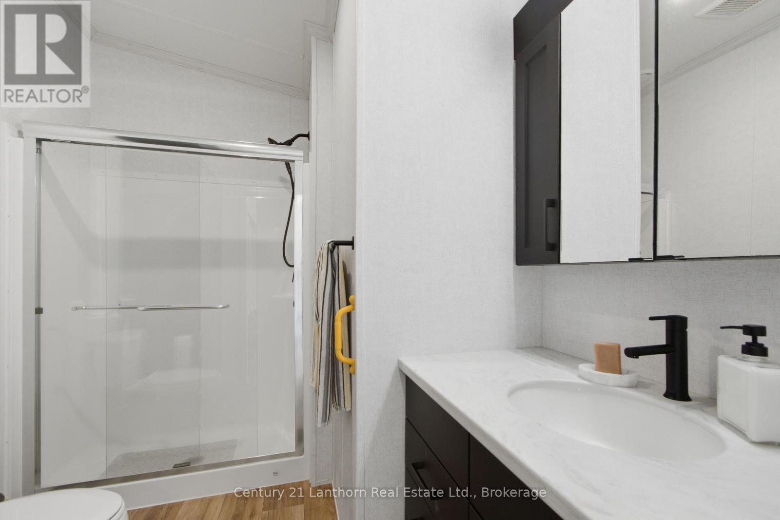 Primary Ensuite Bathroom - 25 - 484 Frankford Stirling Road, Quinte West (Sidney Ward), ON - Indoor Photo Showing Bathroom