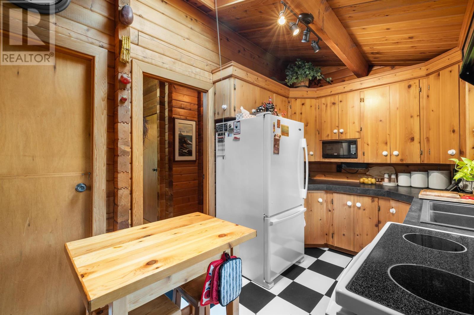 1209 Rte 6, Corran Ban, PE - Indoor Photo Showing Kitchen