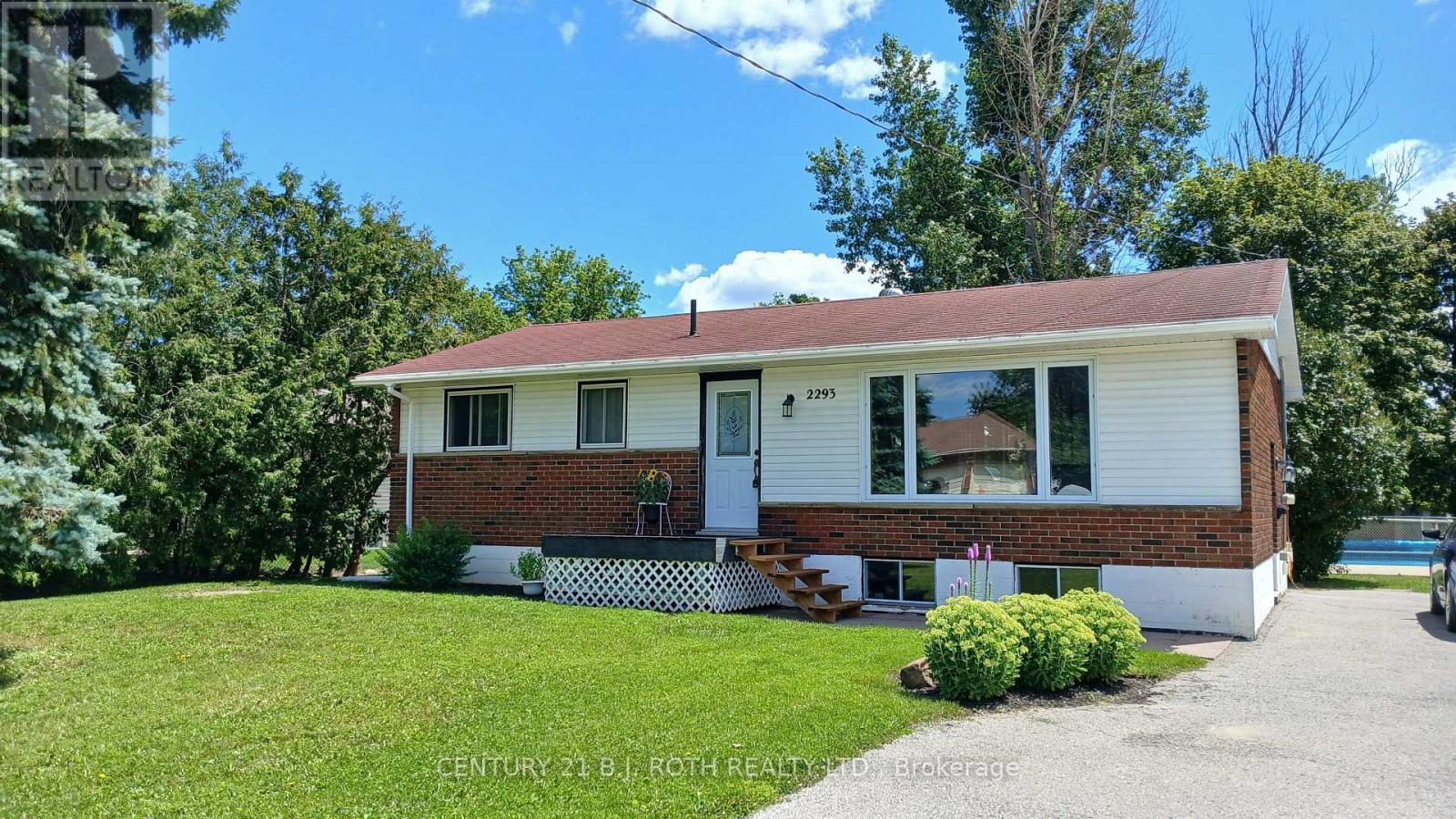 2293 Victoria Street, Innisfil, ON - Outdoor