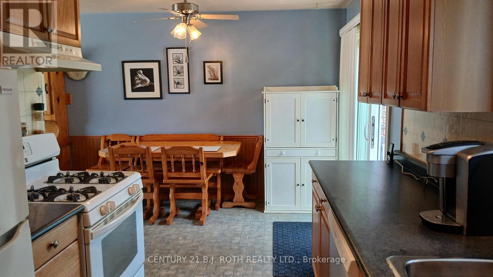 2293 Victoria Street, Innisfil, ON - Indoor
