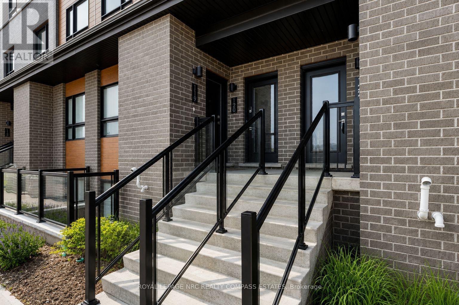 119 - 6705 Cropp Street, Niagara Falls (Morrison), ON - Outdoor With Exterior