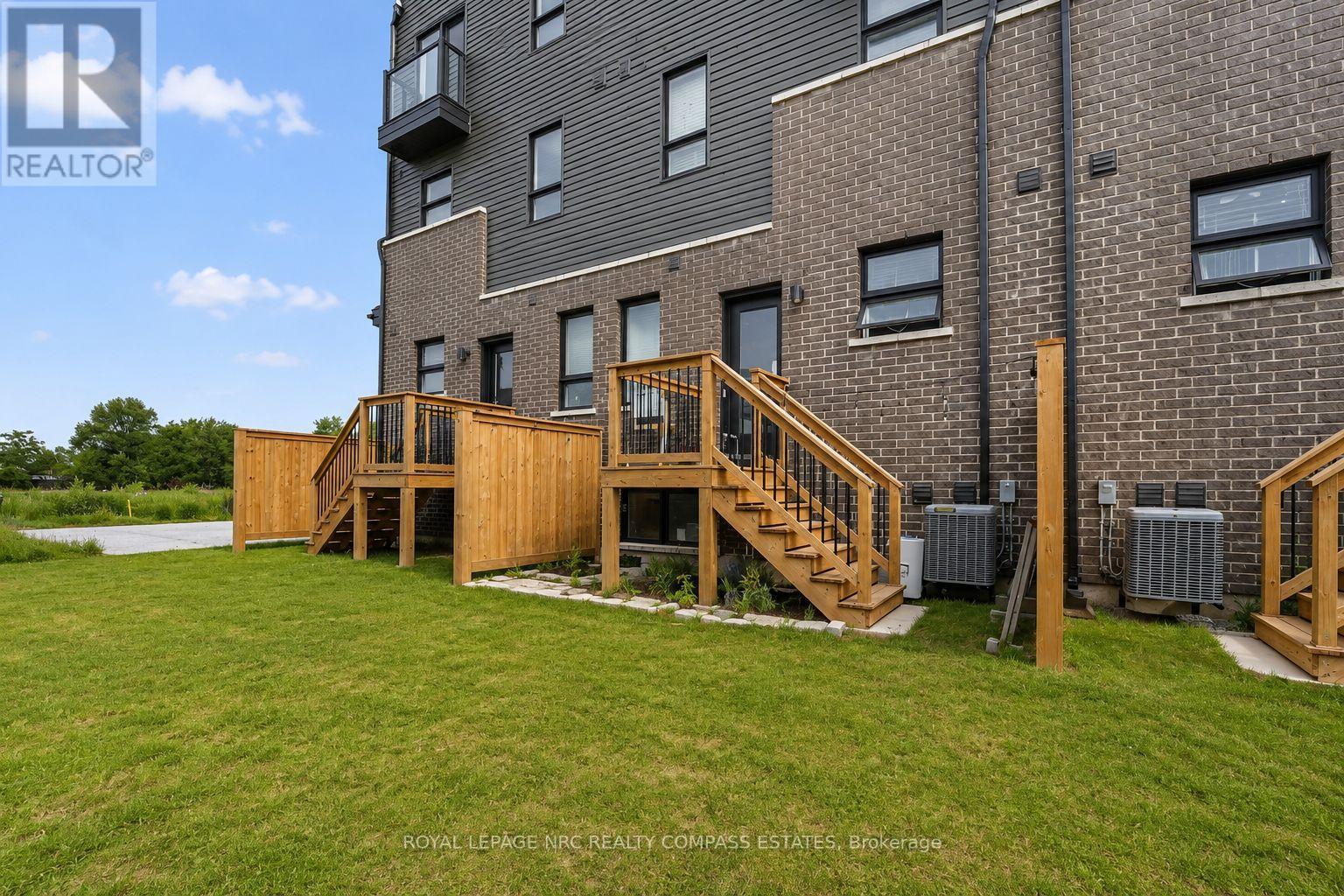 119 - 6705 Cropp Street, Niagara Falls (Morrison), ON - Outdoor With Deck Patio Veranda