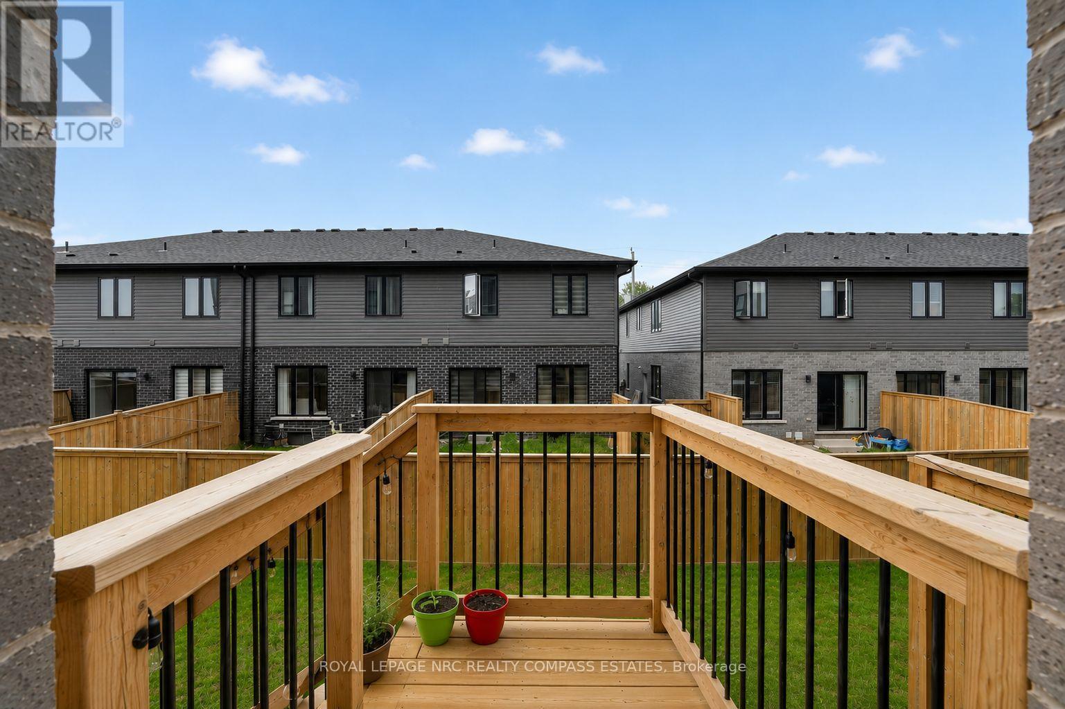 119 - 6705 Cropp Street, Niagara Falls (Morrison), ON - Outdoor With Deck Patio Veranda With Exterior