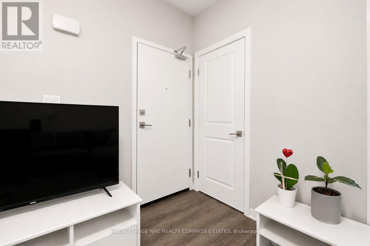 119 - 6705 Cropp Street, Niagara Falls (Morrison), ON - Indoor Photo Showing Other Room