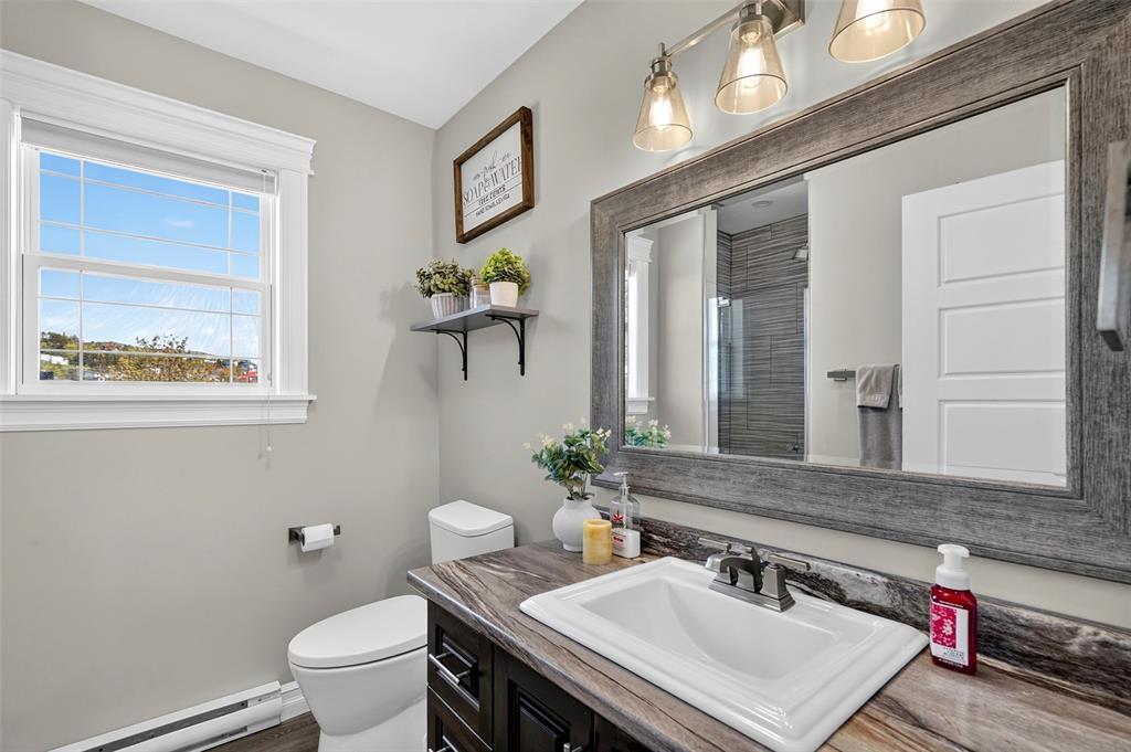 13 The Green Road, Upper Island Cove, NL - Indoor Photo Showing Bathroom