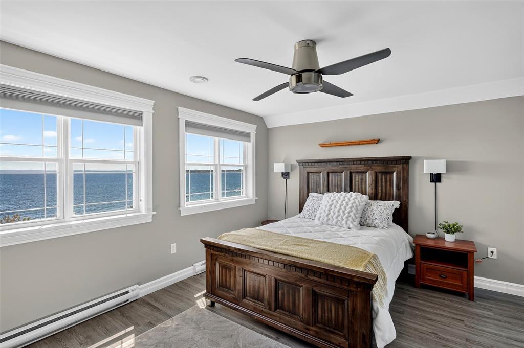 13 The Green Road, Upper Island Cove, NL - Indoor Photo Showing Bedroom