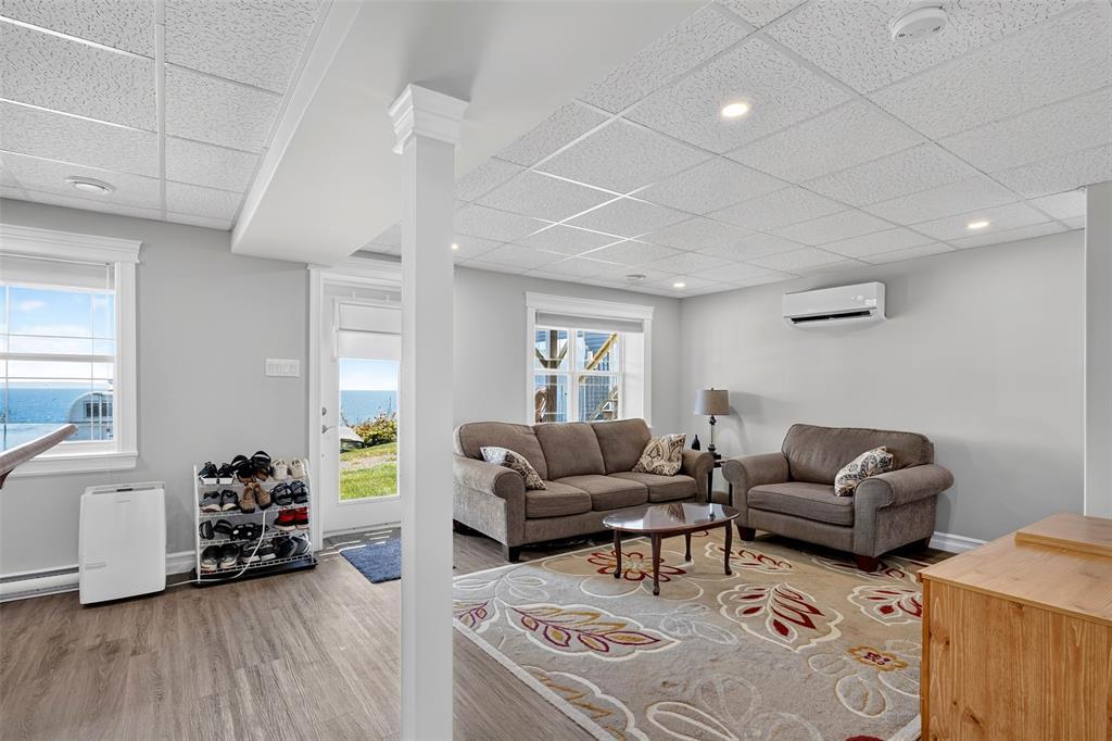 13 The Green Road, Upper Island Cove, NL - Indoor Photo Showing Other Room