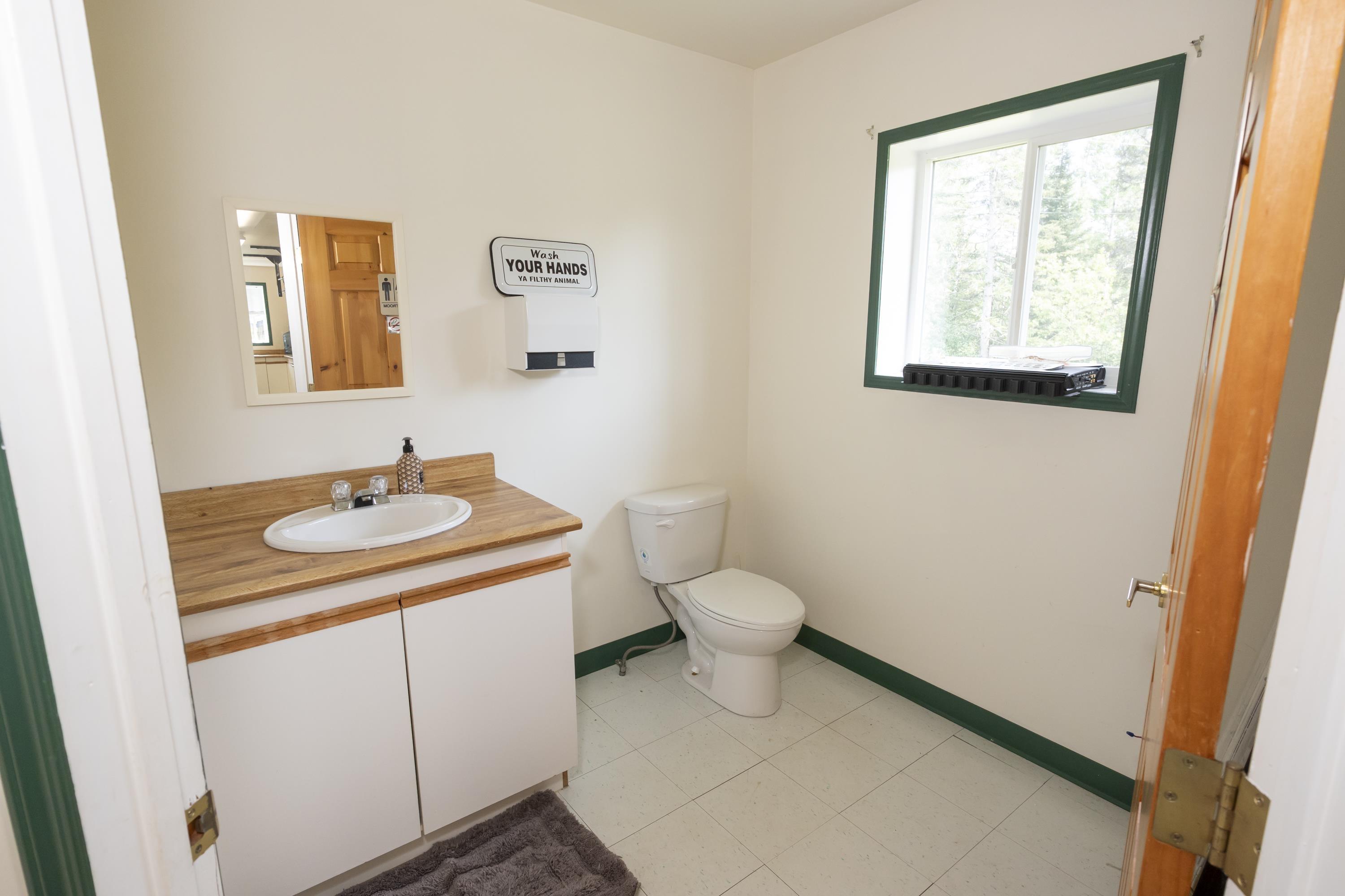 7081 Hwy 61, Neebing, ON - Indoor Photo Showing Bathroom