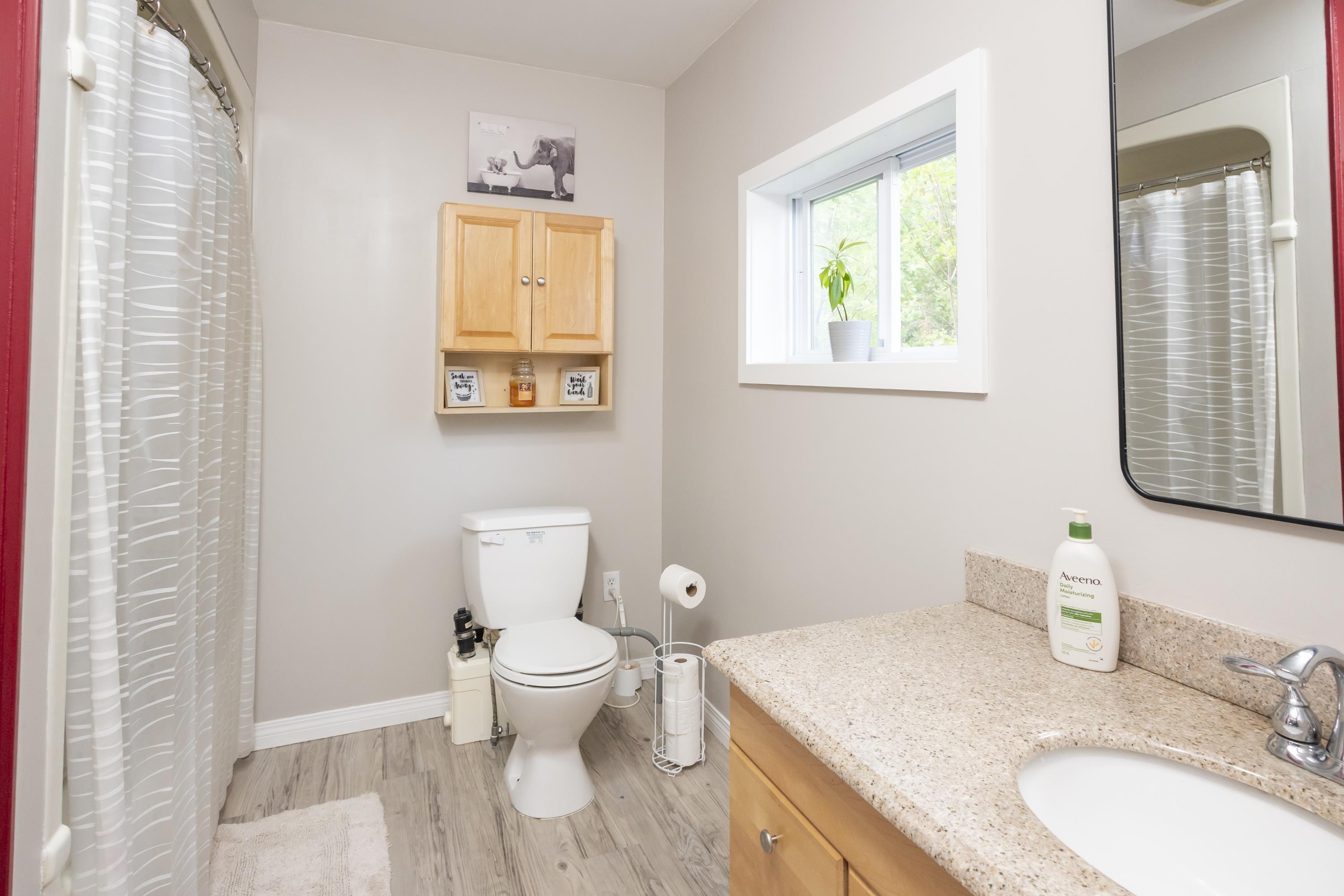 7081 Hwy 61, Neebing, ON - Indoor Photo Showing Bathroom