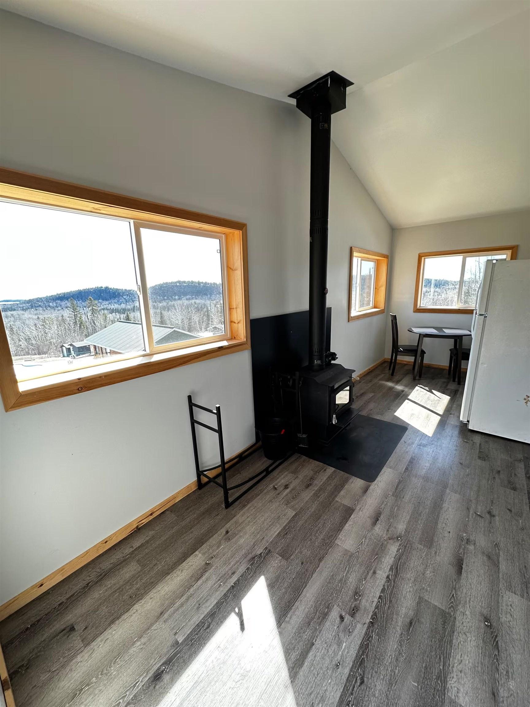 7081 Hwy 61, Neebing, ON - Indoor