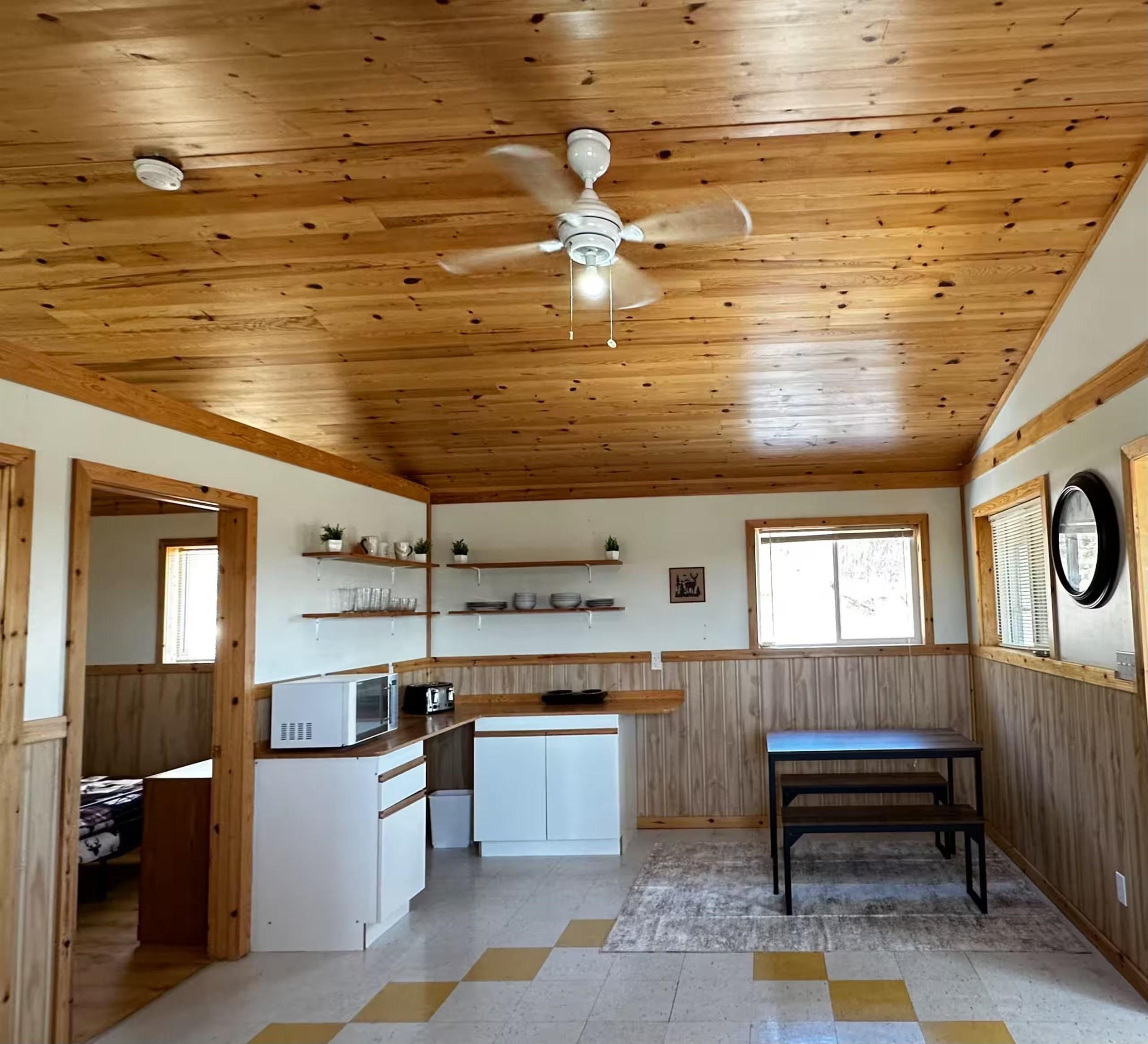 7081 Hwy 61, Neebing, ON - Indoor